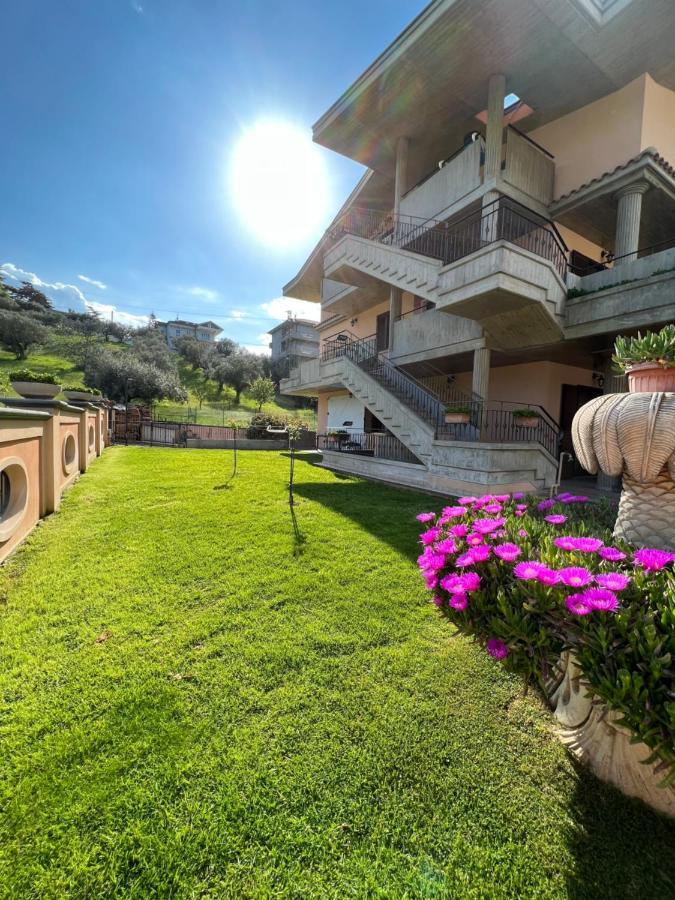 Casa Meraviglia Apartman Montesilvano Marina Kültér fotó